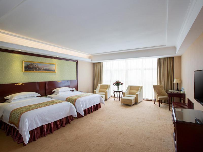 Vienna Hotel Heyuan High-Tech Yi Road Exterior photo